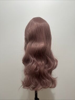 Long Wavy Women’s Wig in Dusty Rose